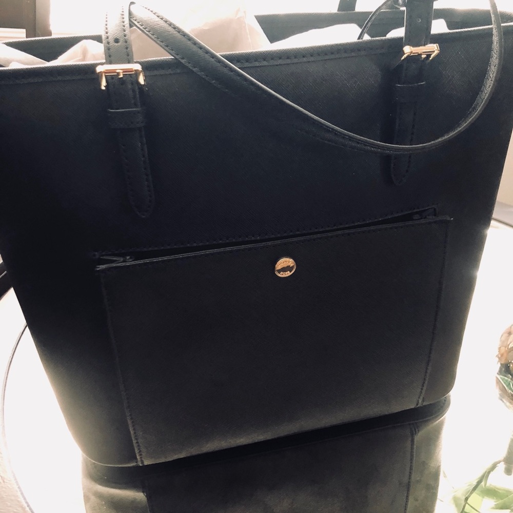 “Sale” Brand new large MK tote.